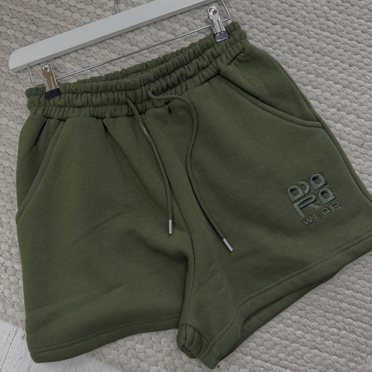 ADARA Essential Shorts – Khaki
