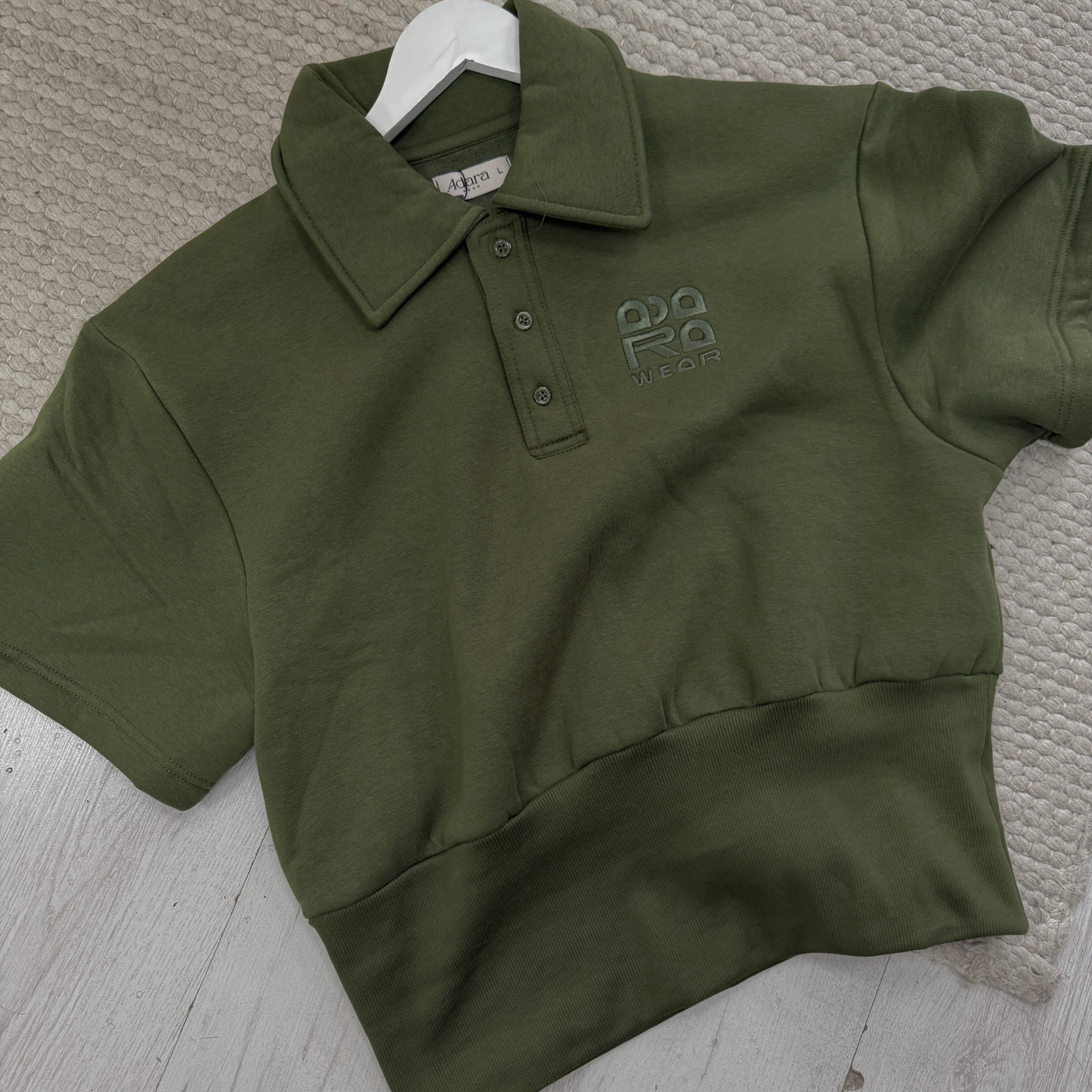 ADARA Cropped Polo Sweat – Khaki