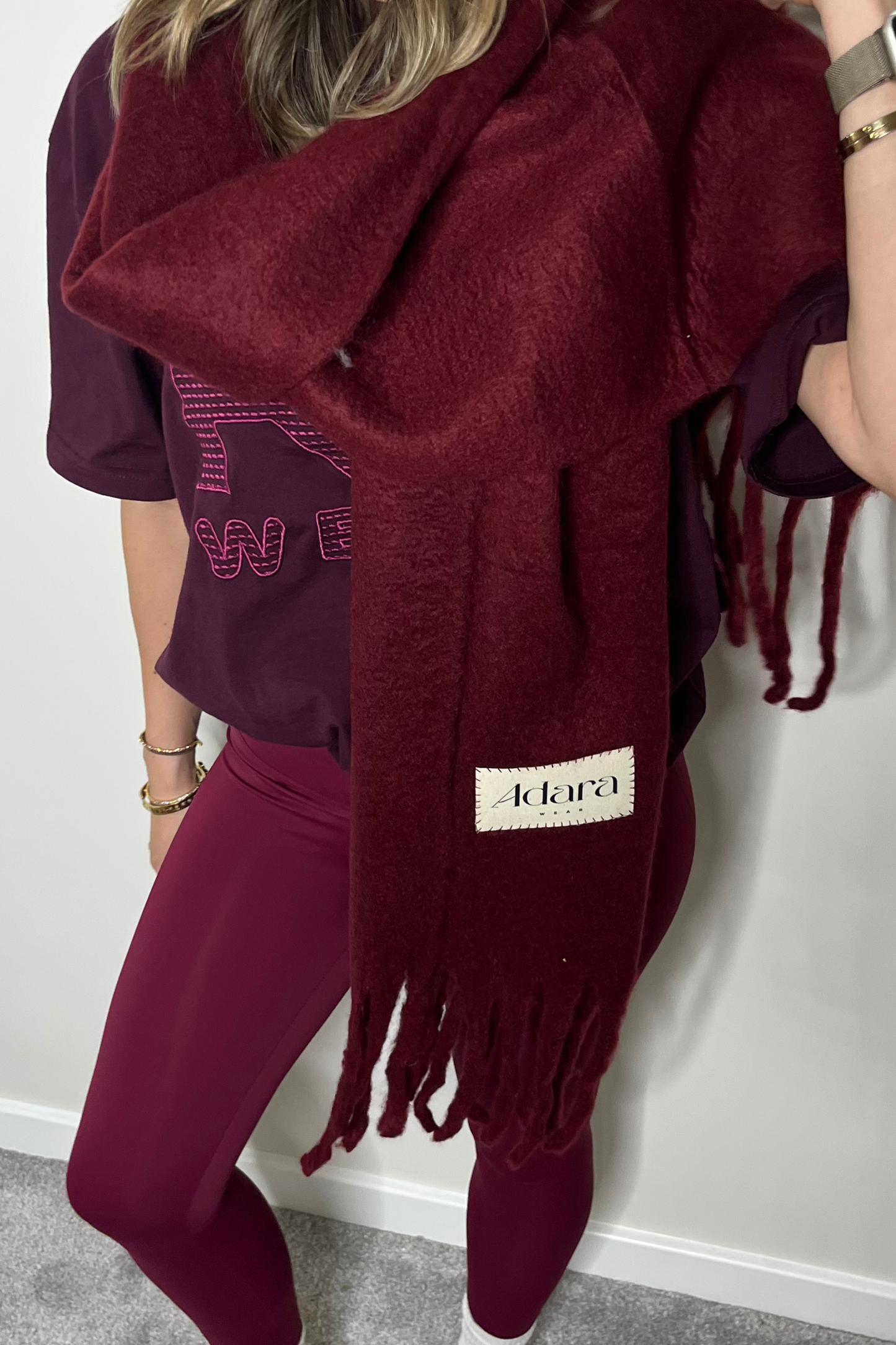 Chunky Oversized scarf with Adara stitched tag